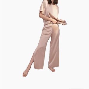 Lunya washable silk tee and pant set